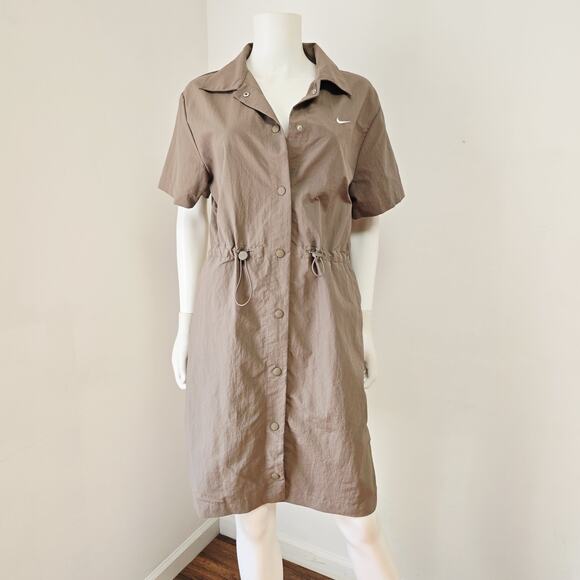 Nike Dress Large Womens Everything Wovens Snap Front Short Sleeve Toggle Waist - Picture 1 of 11